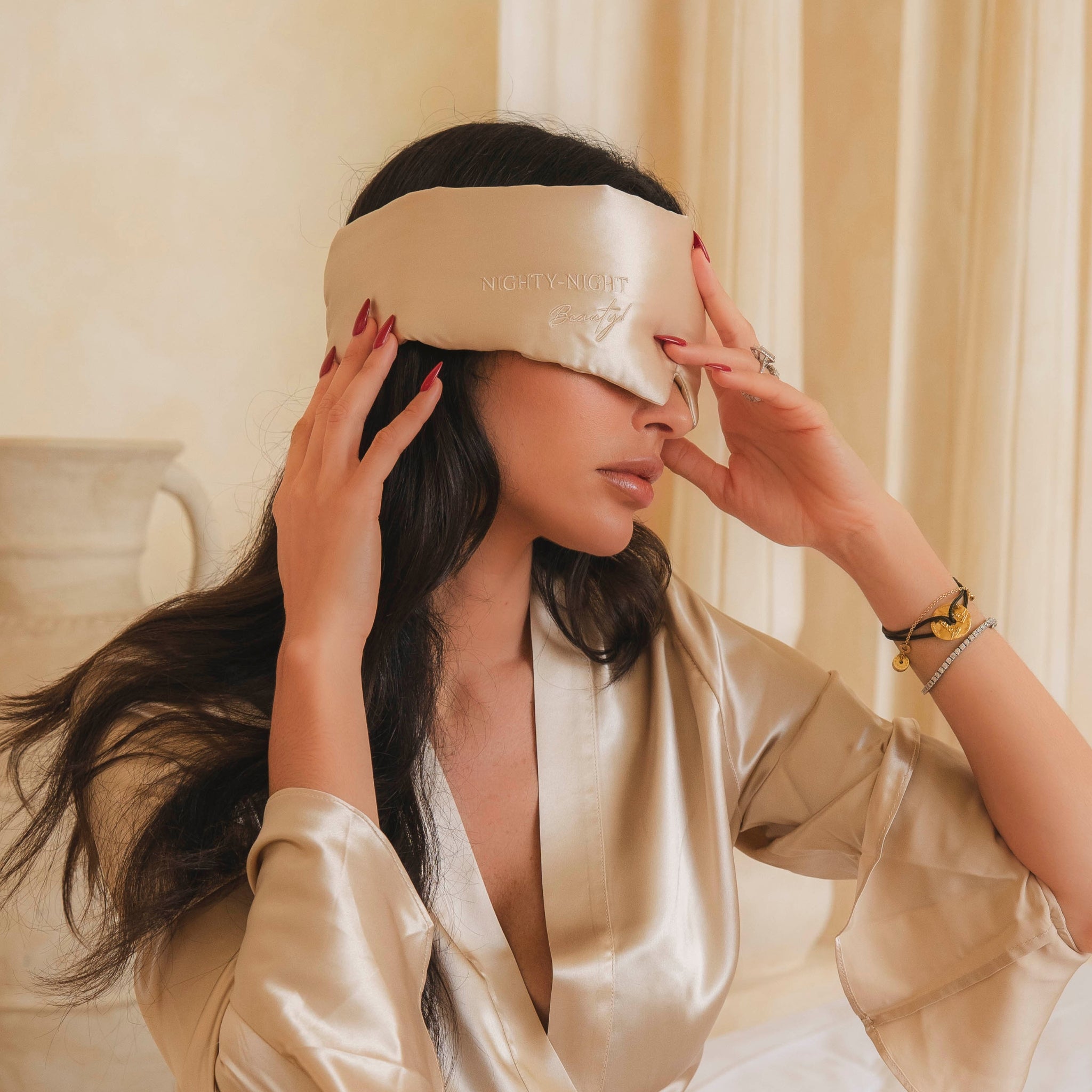 Nighty-Night Beauty Silk Blackout Mask