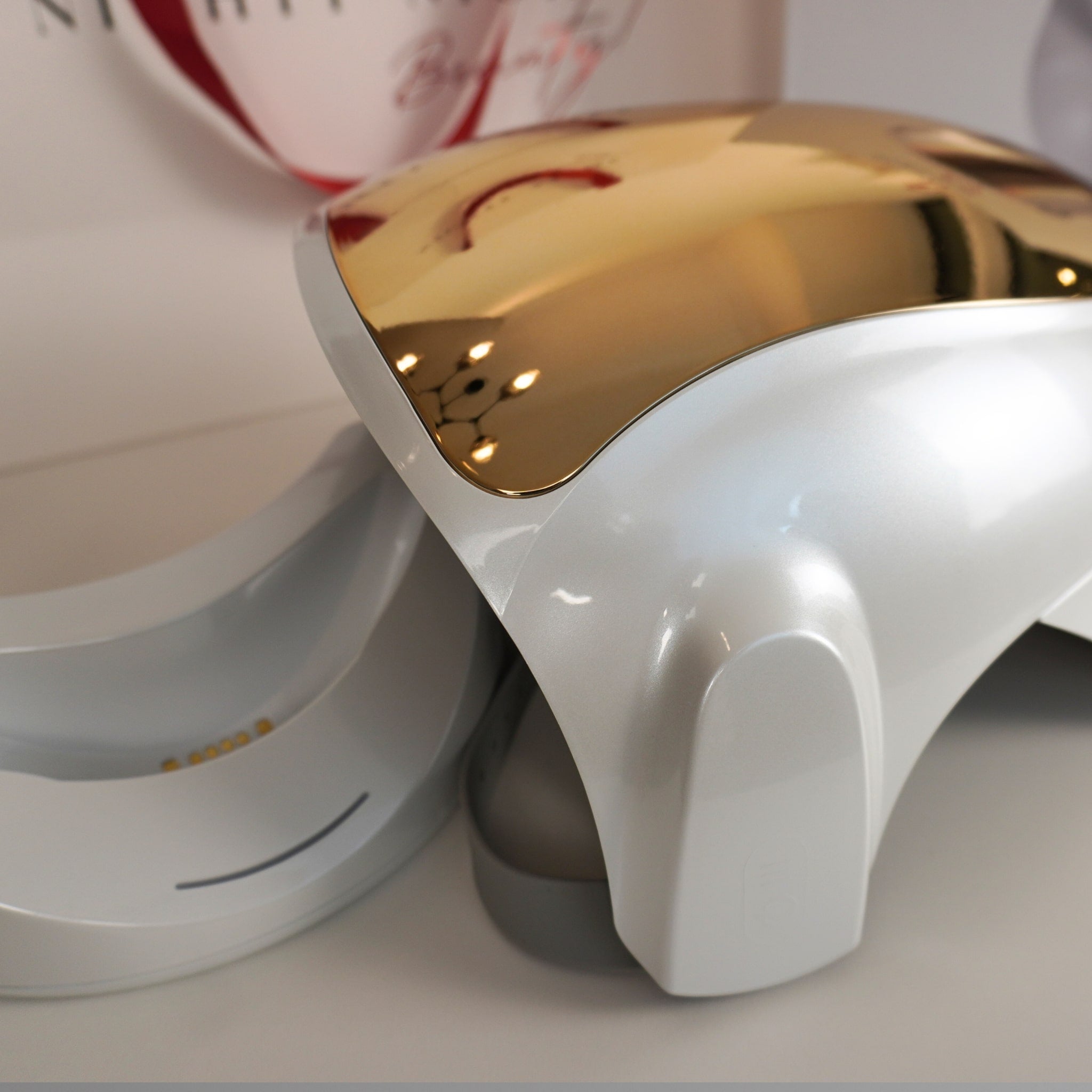 red-light-therapy-face-mask-for-face-and-neck-adjustable-Nighty-Night-Beauty